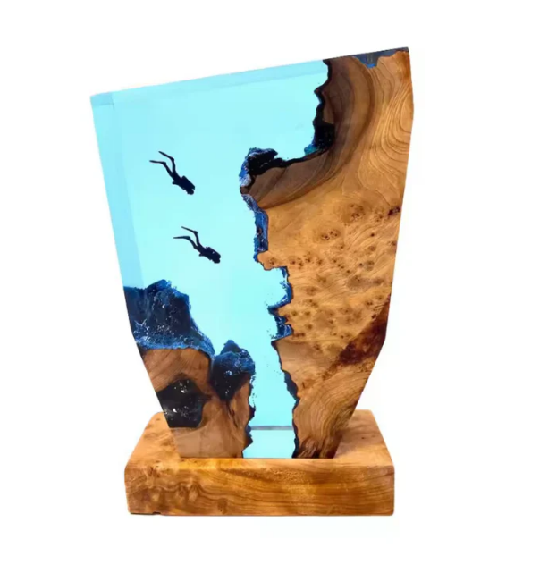 Divers Resin Lamp
